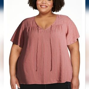 COPY - Como Blu Plus Size Eyelash Top